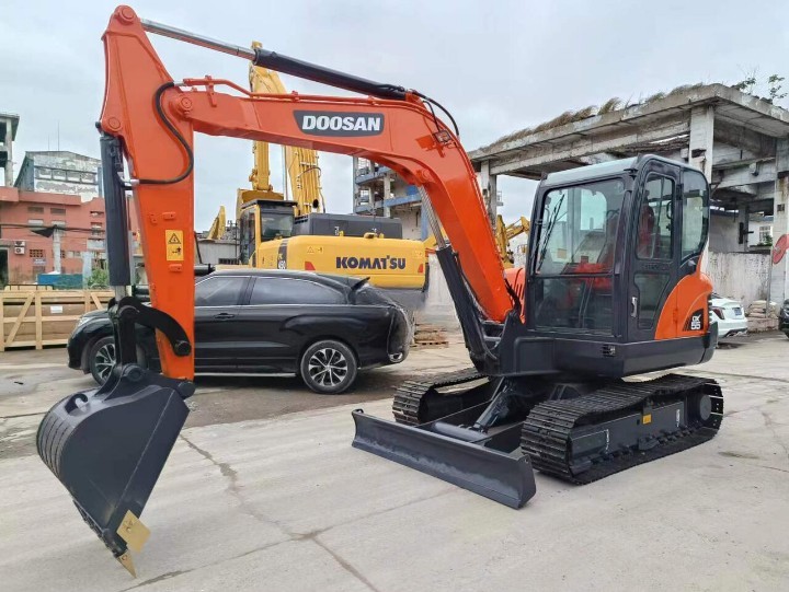 کره استفاده شده Doosan Excavator برای فروش دست دوم DX55 ماشین آلات Jindongyu