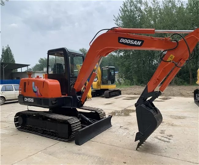 کره استفاده شده Doosan Excavator برای فروش دست دوم DH55 Jindongyu ماشین آلات
