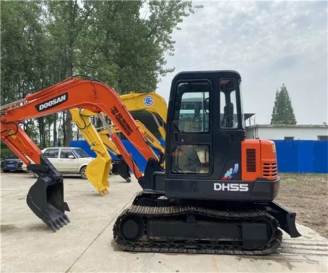 کره استفاده شده Doosan Excavator برای فروش دست دوم DH55 Jindongyu ماشین آلات