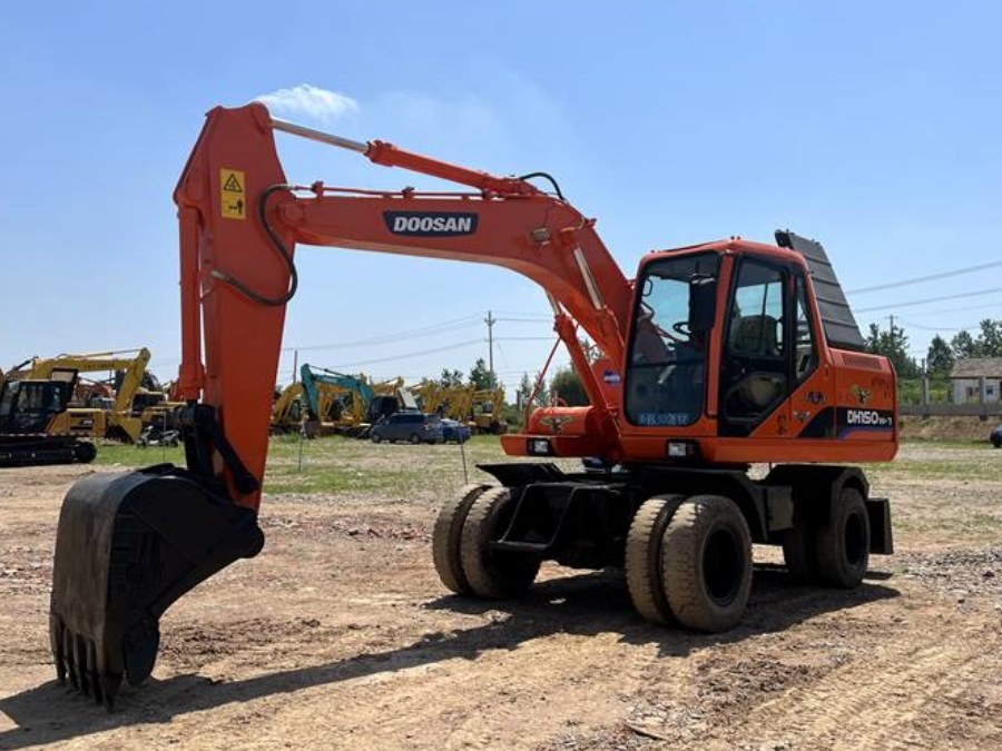 کره استفاده شده Doosan Excavator برای فروش دست دوم DH150W ماشین آلات Jindongyu